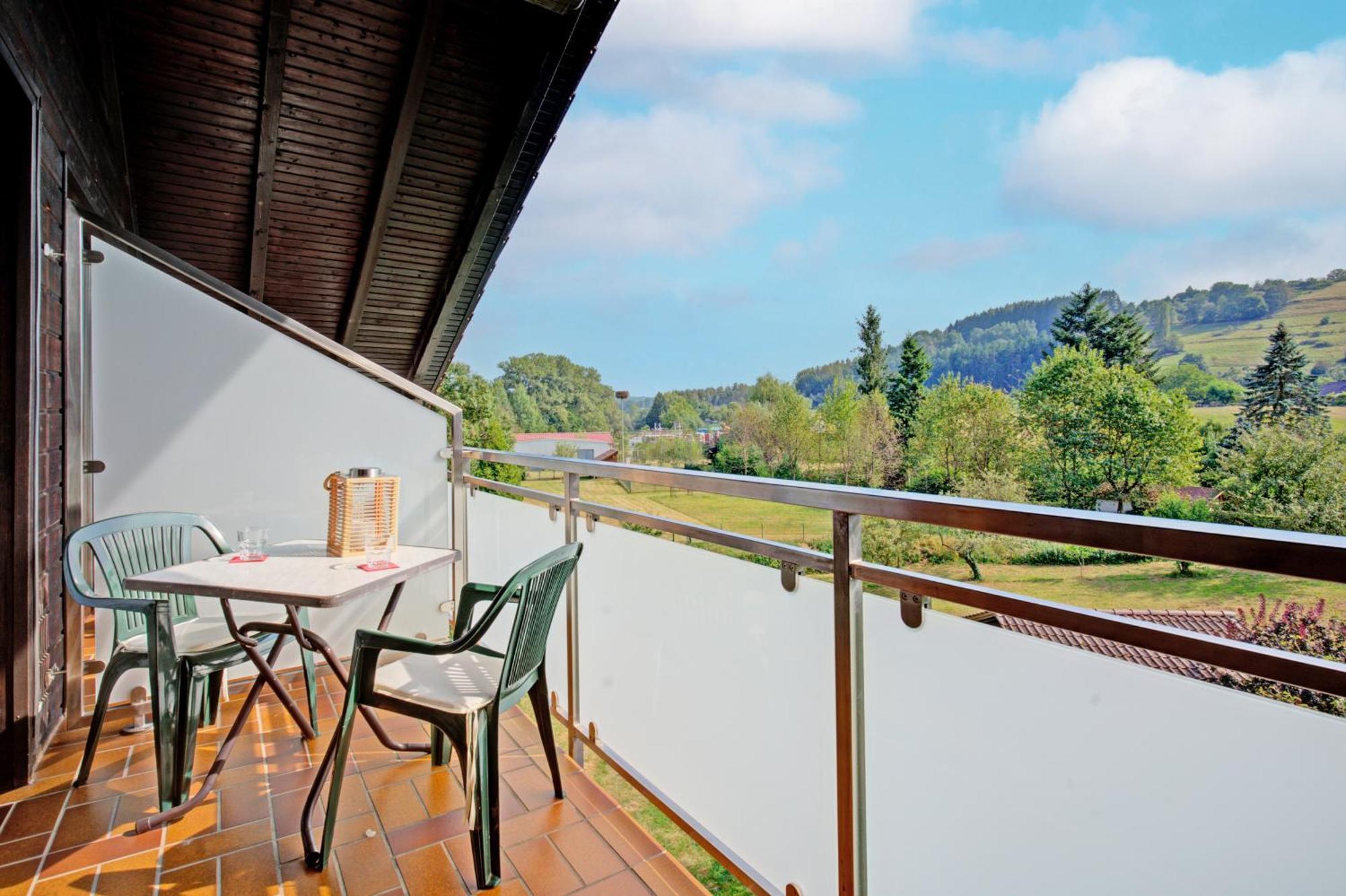 Apartment Landhotel Zum Storchennest Bann Kültér fotó